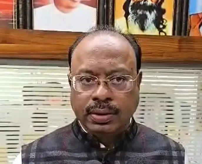 क्या मनरेगा पर विपक्ष के आरोपों का जवाब देते हुए चंद्रशेखर बावनकुले ने कहा कि योजनाओं के नाम सुधार के लिए बदले जाते हैं?