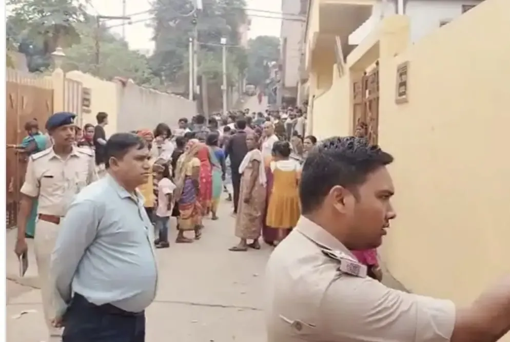 Local Youth's Bloodied Corpse Discovered in Jamshedpur School