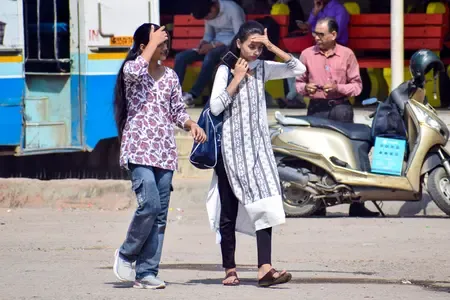 IMD Predicts Increased Heatwave Days Across India from March to May