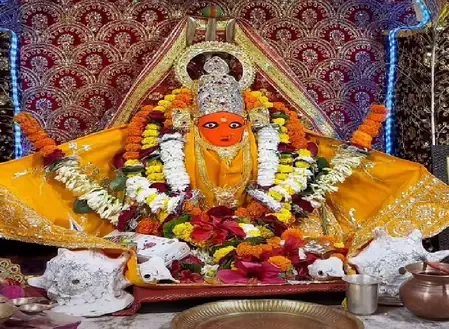 नवरात्रि विशेष : चमत्कारों से भरा मरही माता का मंदिर, दर्शन से मिलता है संतान सुख