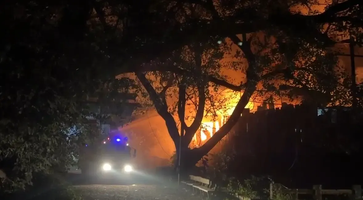 Sangameshwar scrap warehouse fire causes ₹2 lakh loss, no casualties