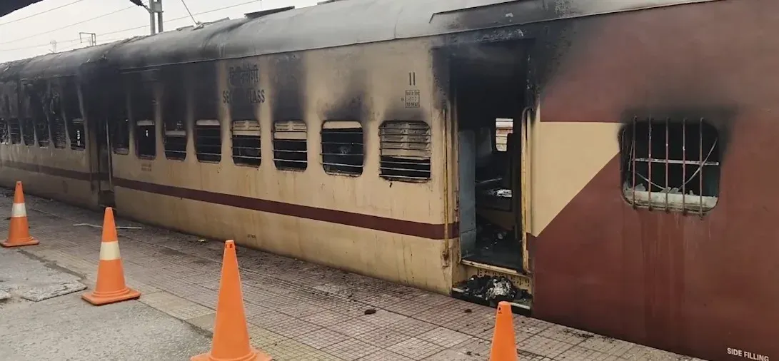 Bihar train fire at Sasaram: one coach destroyed, all passengers safe