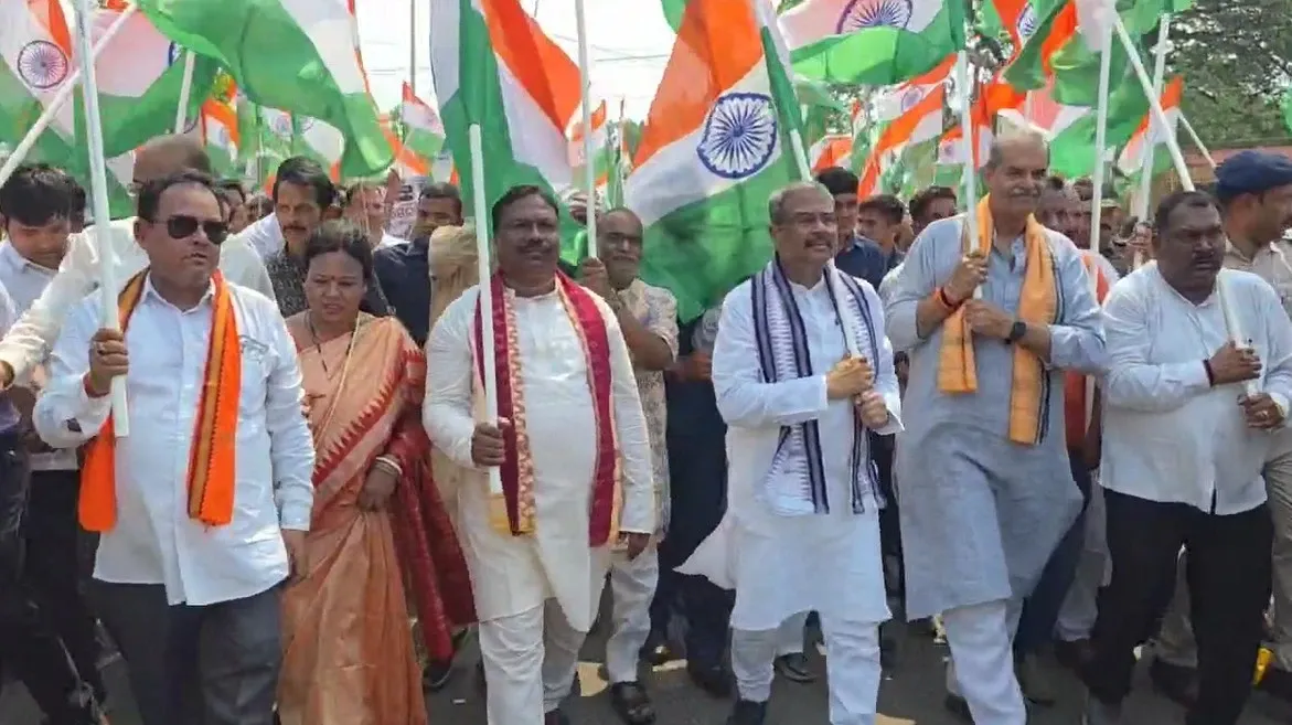 Why Was a Massive Tiranga Yatra Held in Sambalpur to Celebrate Armed Forces' Success in Operation Sindoor?