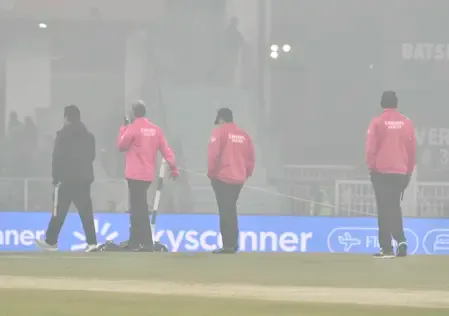 ‘Match should have been played in afternoon’: Fans react after fourth T20I called off due to dense fog