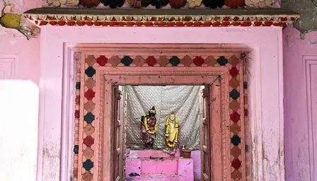 मथुरा का वो प्राचीन मंदिर, जो शूर्पणखा के श्रीकृष्ण से भेंट का है गवाह 
