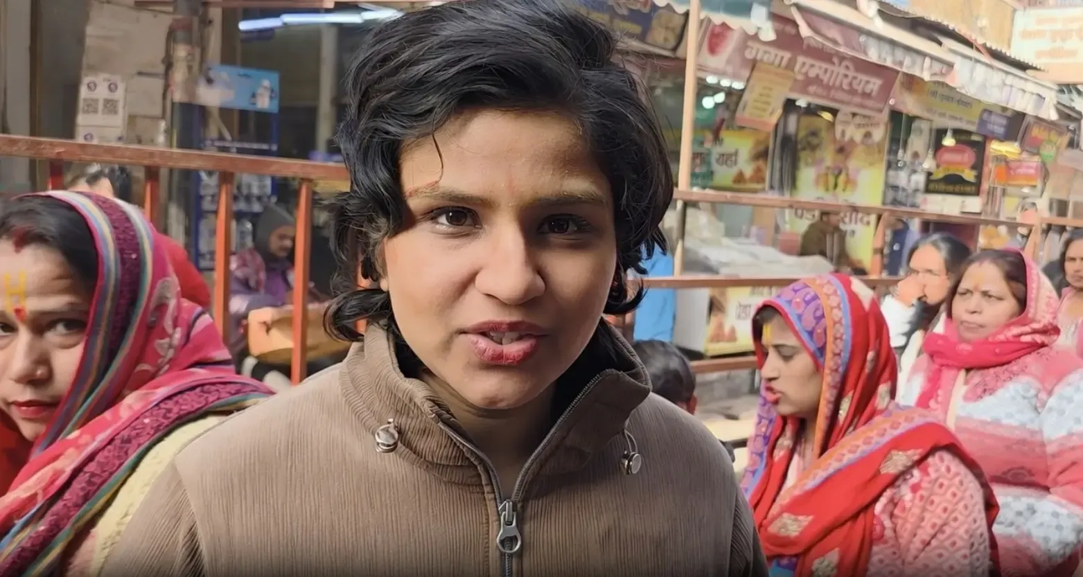 क्या मथुरा-वृंदावन भक्ति में साल के आखिरी दिन श्रद्धालुओं की भीड़ उमड़ी है?