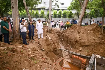 Will All Rainwater Drains in Delhi Be Desilted by May 30?