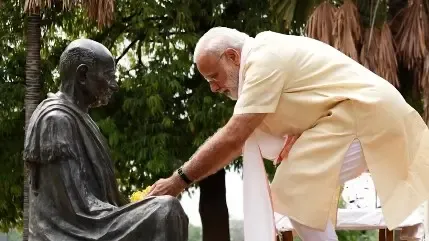 PM Modi pays Gandhi Jayanti tribute, urges Khadi push for Viksit Bharat