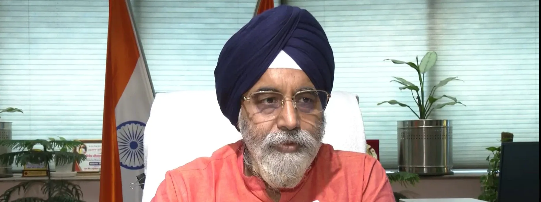 Will MCD's new helpline help in managing stray dogs?