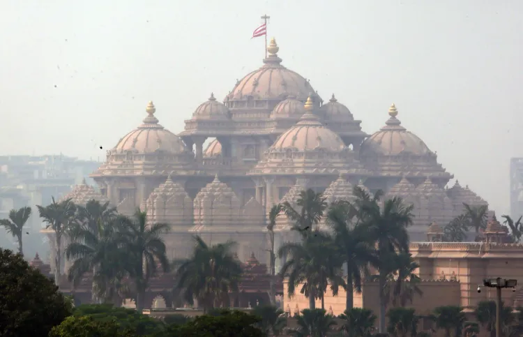Grand Consecration of a 108-Foot Swaminarayan Statue in Delhi's Akshardham