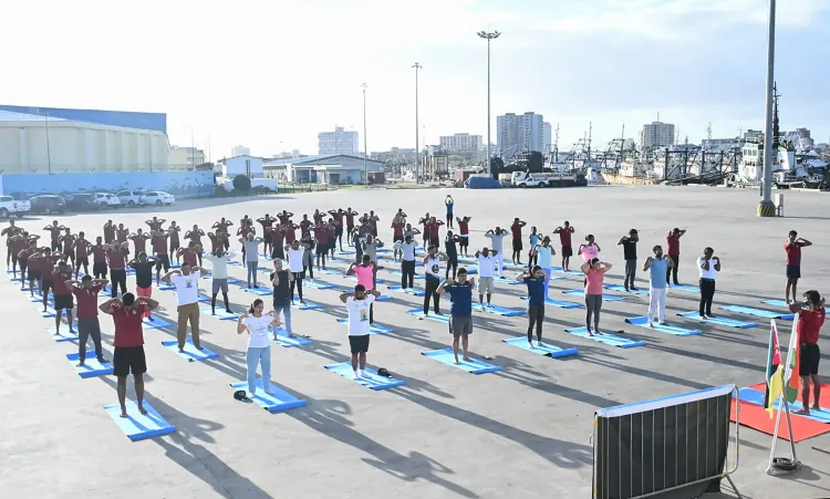 क्या 21 जून को अंतर्राष्ट्रीय योग दिवस मनाने का निर्णय यूएन द्वारा लिया गया था?