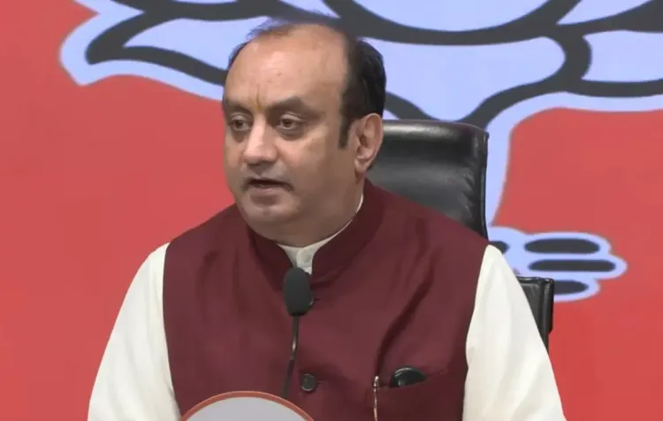SIR विवाद पर सुधांशु त्रिवेदी का पलटवार: '13 करोड़ में मृत और डुप्लीकेट वोटर कैसे पाते हैं अधिकार?'