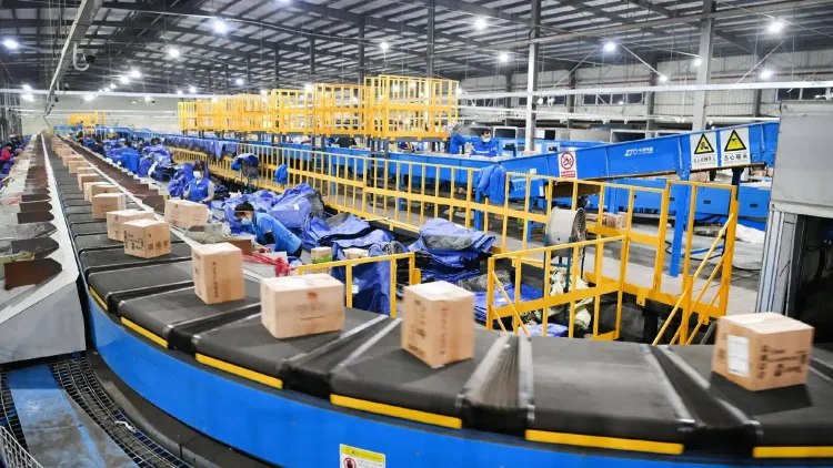 क्या 14वीं पंचवर्षीय योजना के दौरान, चीन की औसत दैनिक एक्सप्रेस डिलीवरी मात्रा 50 करोड़ से अधिक पहुंची?