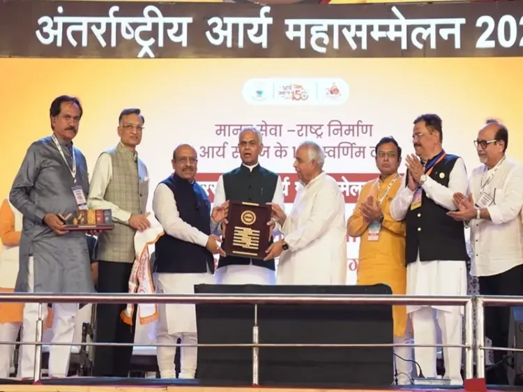 What Impact Did Swami Dayanand Saraswati Have on India's Freedom?