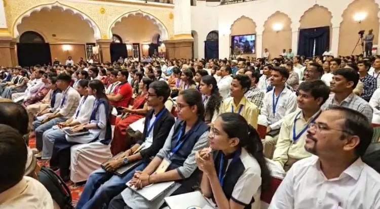 How Did 15 Meritorious Students Get Laptops From MP CM?