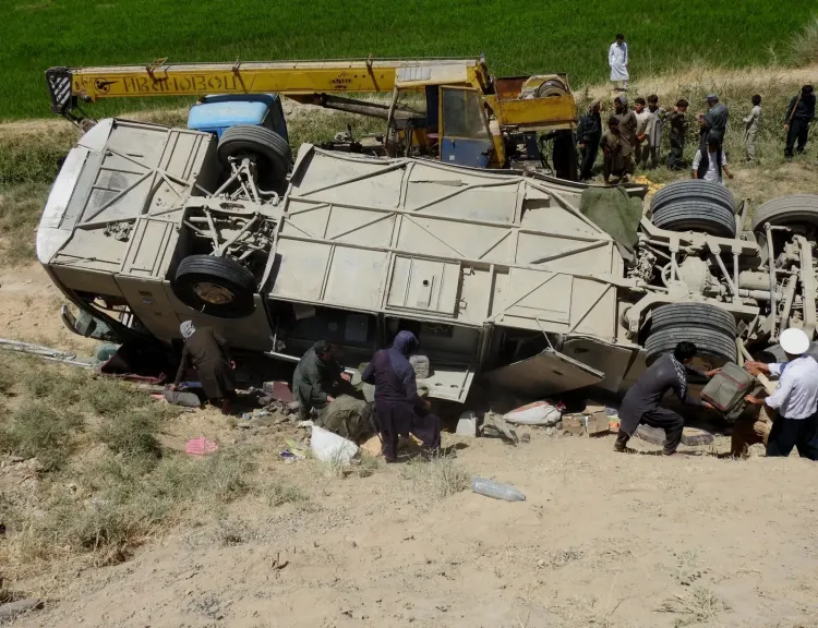 18 killed, 35 injured as truck of Afghan migrants overturns in Laghman