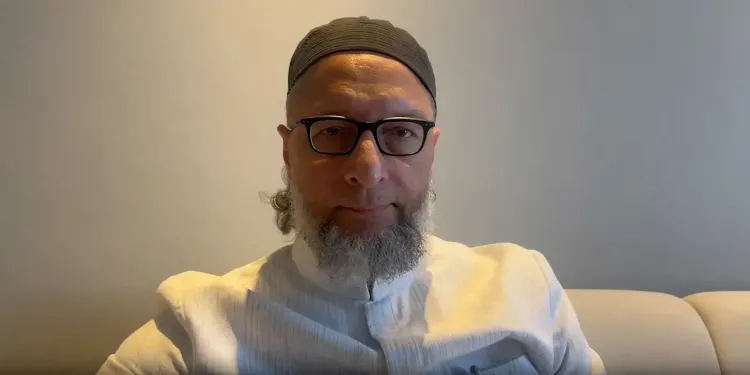 ओवैसी का UP 2027 से पहले गठबंधन ऑफर: 'भाजपा रोकनी है तो हमसे हाथ मिलाओ'