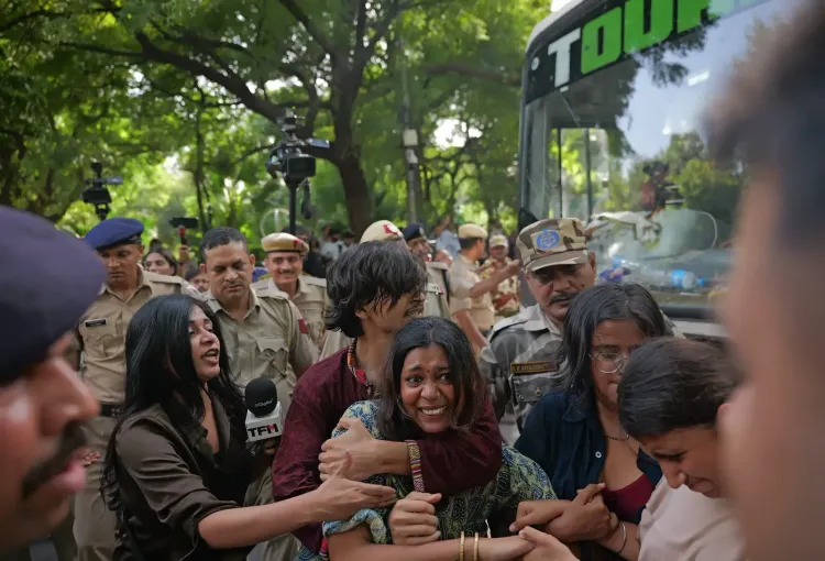 3 female journalists allege sexual misconduct by Delhi Police at Jantar Mantar protest