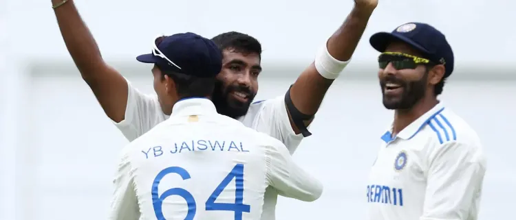 3rd Test: Smith and Head Guide Australia Past 100 Following India's Triple Wickets