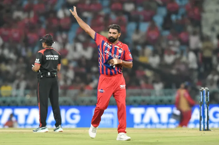 मोहम्मद शमी के नाम आईपीएल में अनोखा रिकॉर्ड, पहली गेंद पर 5 बार विकेट लेने वाले पहले गेंदबाज