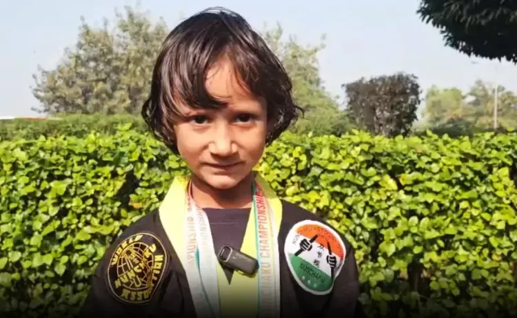 क्या 6 वर्षीय जोया खान ने 'नानचाकू चैंपियनशिप' में गोल्ड जीता?