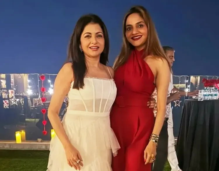 Did 90s Divas Bhagyashree and Madhoo Just Reunite?