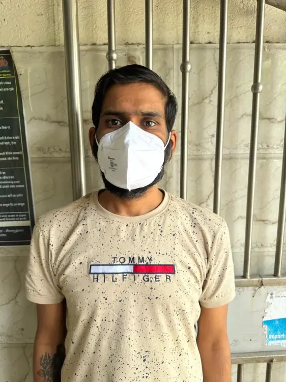 क्या नोएडा में 9 करोड़ की साइबर ठगी का आरोपी गिरफ्तार हुआ?