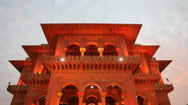 अक्षय तृतीया के अवसर पर भरतपुर में देवी गंगा का भव्य मंदिर: वास्तुकला का अद्भुत संगम