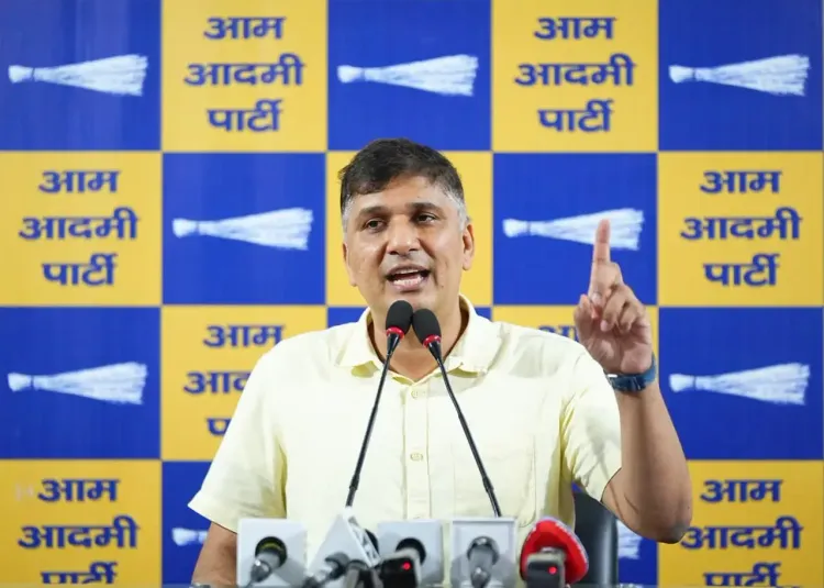 क्या भारत-पाकिस्तान क्रिकेट मैच पर ‘आप’ का हमला सही है? सौरभ भारद्वाज बोले- “पूरा विश्व हम पर हंस रहा है”