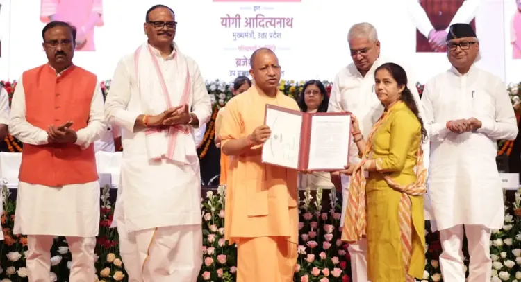 क्या मुख्यमंत्री योगी ने पिछले 8 सालों में 8 लाख युवाओं को सरकारी सेवाओं में शामिल करने में सफलता पाई?