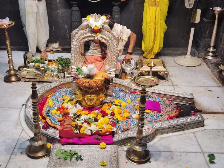 क्या त्र्यंबकेश्वर में पितृ दोष और सर्प दोष से मुक्ति के लिए विशेष अनुष्ठान होता है?