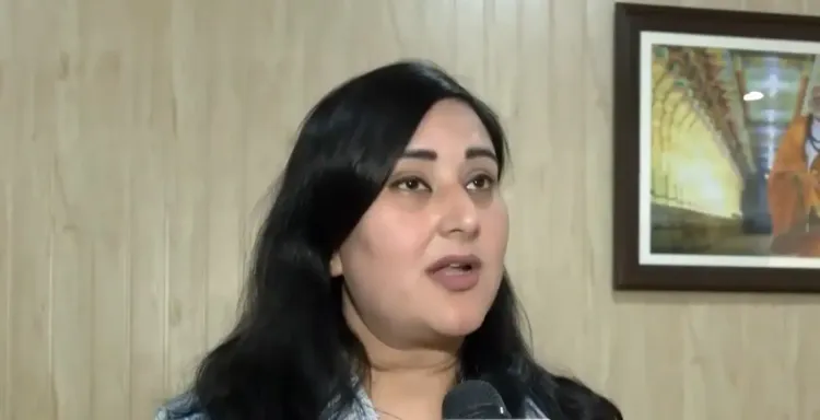 बांसुरी स्वराज का बड़ा हमला: AAP का महिला विरोधी चेहरा फिर बेनकाब, साकेत कोर्ट ने दिया आदेश