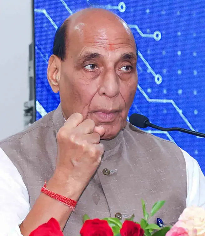 आपातकाल के 50 साल: राजनाथ सिंह बोले — '25 जून 1975 लोकतंत्र का सबसे काला दिन, संविधान को कुचलने की हुई थी कोशिश'