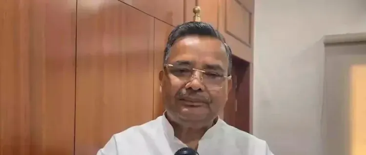 आपातकाल के 51 साल: 'संविधान हत्या दिवस' पर यूपी मंत्री जयवीर सिंह बोले — 'काला अध्याय जिसे देश नहीं भूला'