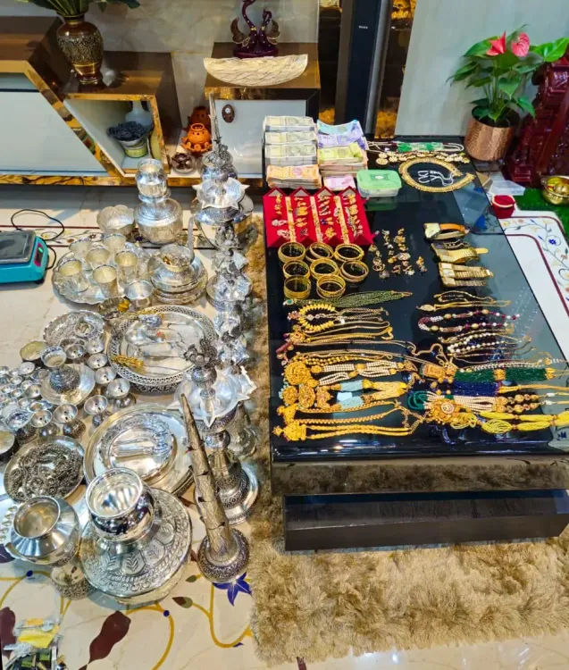 क्या कर्नाटक लोकायुक्त ने आय से अधिक संपत्ति के मामले में छापेमारी की?