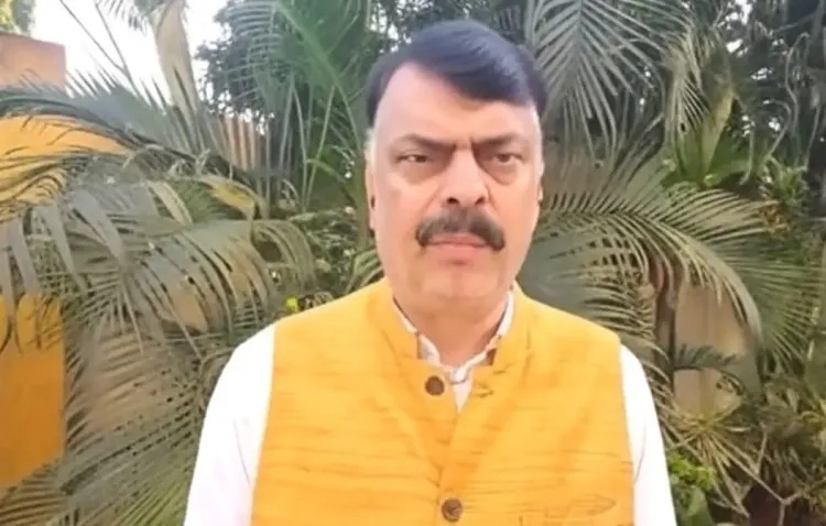 क्या अब तक ये लोग कहां थे? राहुल गांधी को पत्र भेजने वाले अधिकारियों पर राजेश ठाकुर का सवाल