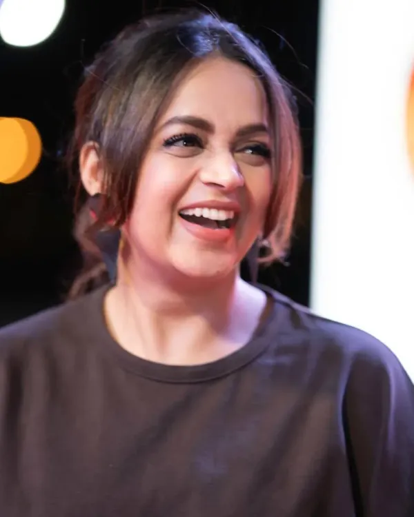 Bhavana Menon clarifies: No Facebook account, only on Instagram