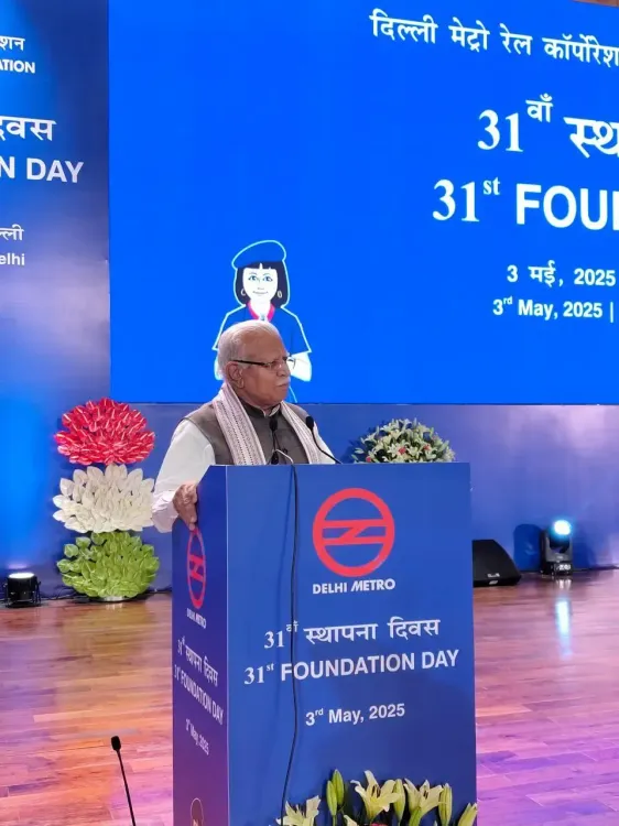 Will Adding Cargo Compartments to Metro Trains Enhance Business Efficiency?