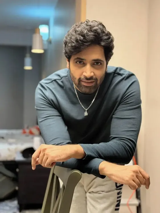 Adivi Sesh joins Hyderabad Police on women's safety awareness drive