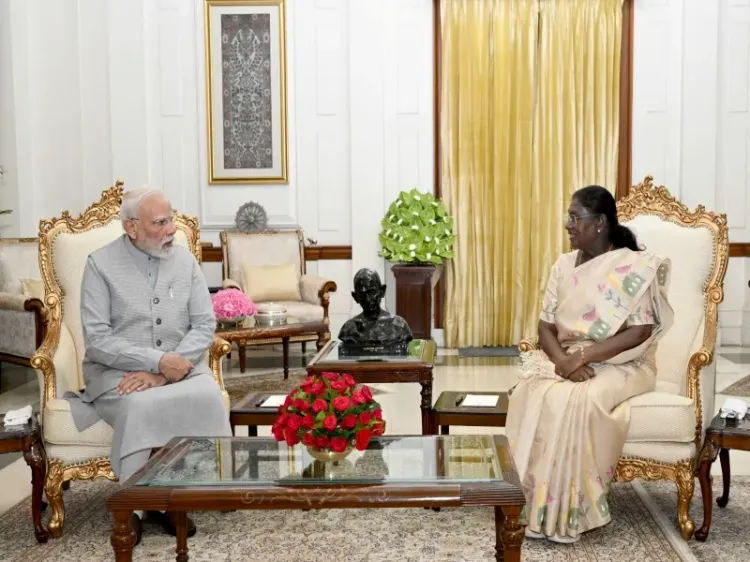 Why Did PM Modi Brief President Murmu After Foreign Visits?