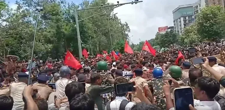 AISA protest in Patna turns violent; police fire tear gas, water cannons
