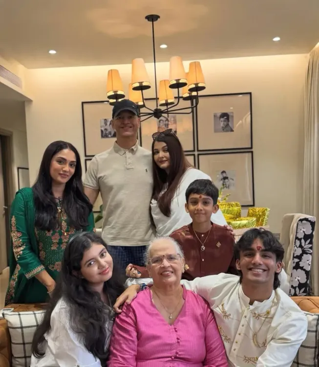 Aishwarya Rai Bachchan's Raksha Bandhan with brother Aditya, family