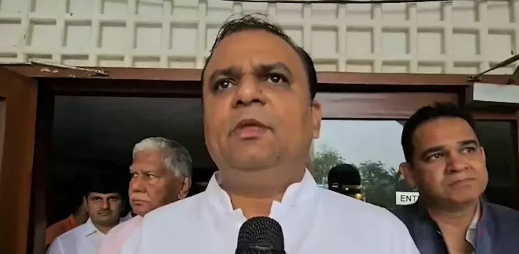 80वें स्वतंत्रता दिवस पर 'वंदे मातरम' का गायन, महाराष्ट्र नेताओं ने PM मोदी को दिया धन्यवाद