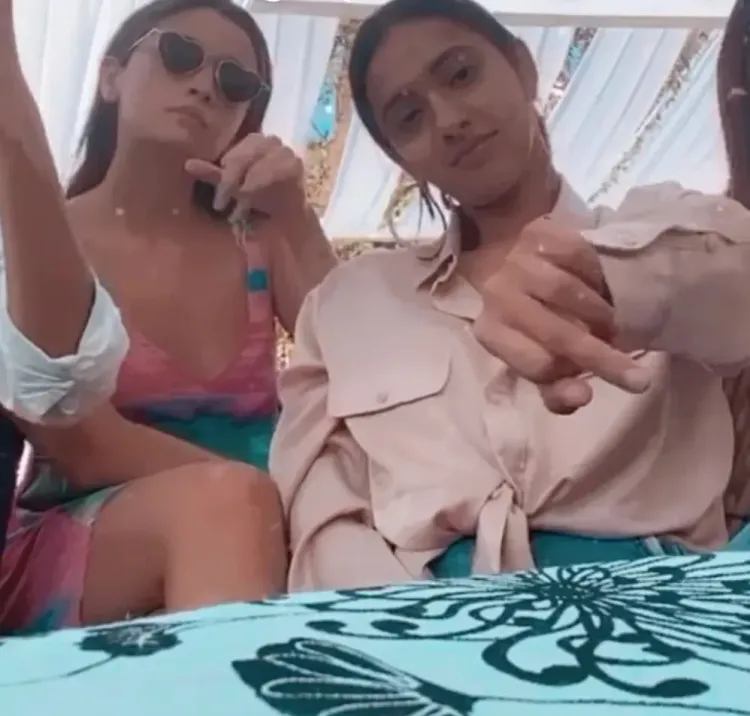 Akanksha Ranjan's Friendship Day video: Alia Bhatt, Athiya Shetty moments go viral