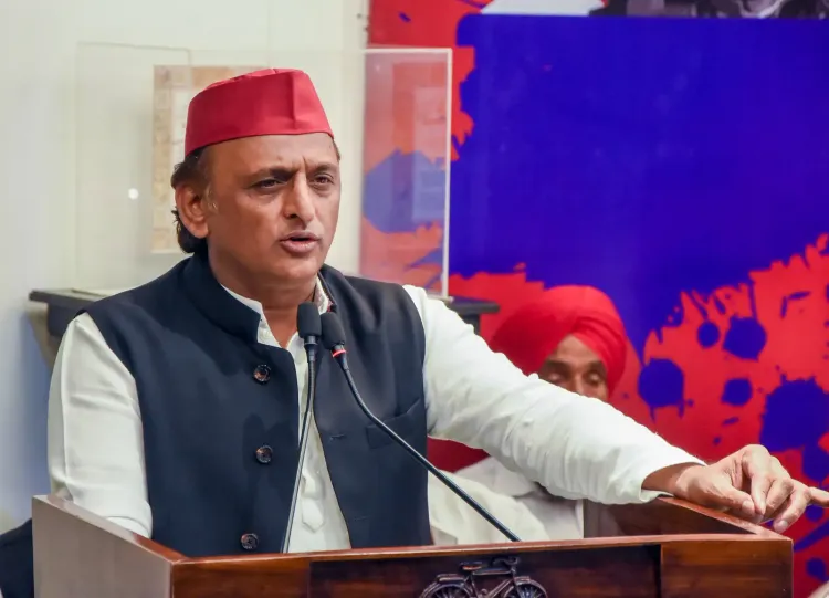 अखिलेश यादव का दावा: निर्वाचन आयोग में एसआईआर पर 10 महीनों में 14 बार आपत्ति, लोकतंत्र के लिए खतरा