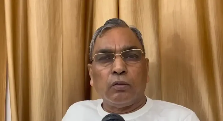 ओपी राजभर का तंज: 'योगी अखिलेश के गढ़ में भी चुनाव लड़कर जीत जाएंगे', अयोध्या दर्शन पर उठाए सवाल