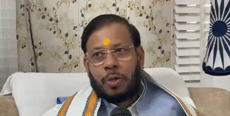 अखिलेश-अविमुक्तेश्वरानंद मुलाकात पर मनोज पांडेय का पलटवार: 'रावण भी साधु वेश में आया था'