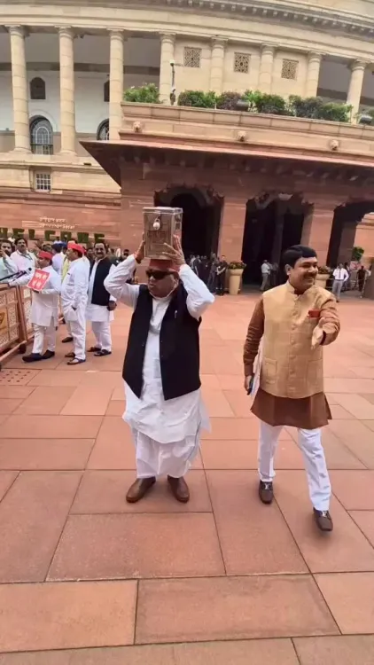 Akhilesh Yadav: BJP's 'Ayodhya Express' will end its rule