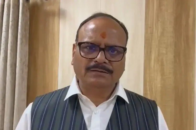 क्या ब्रजेश पाठक ने अखिलेश यादव पर तंज कसा? बिहार में एनडीए सरकार बन रही है!