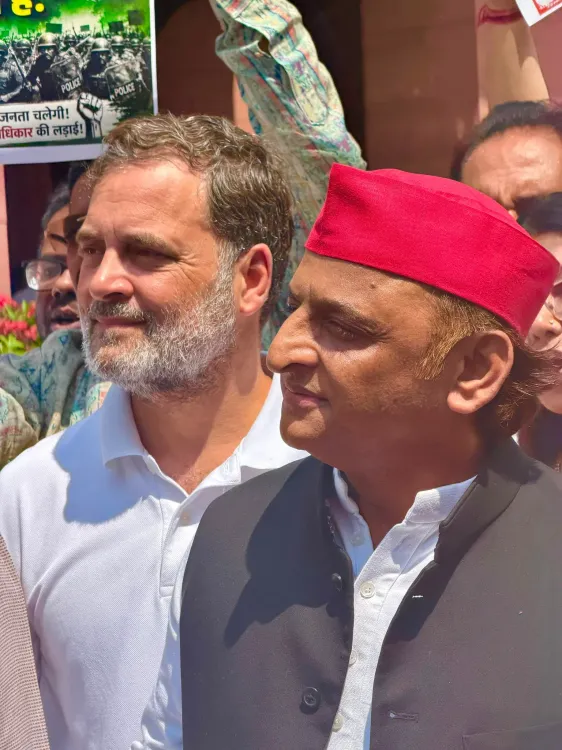 Akhilesh Yadav calls on youth to raise Constitution against rulers